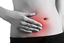 боль внизу живота
